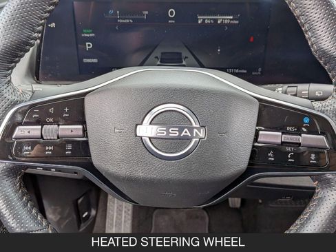Used 2023 Nissan Ariya AWD image 12
