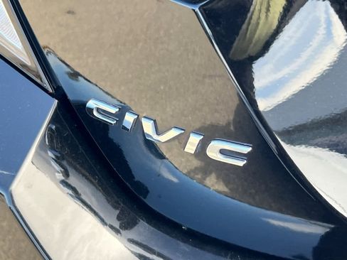 Used 2018 Honda Civic EX-L image 21