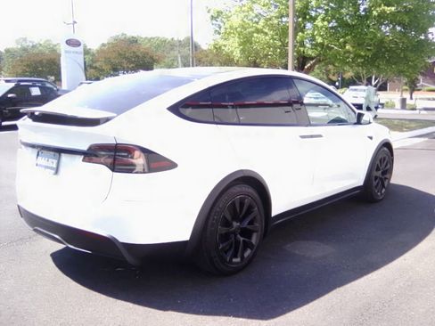 Used 2022 Tesla Model X AWD/4WD image 4
