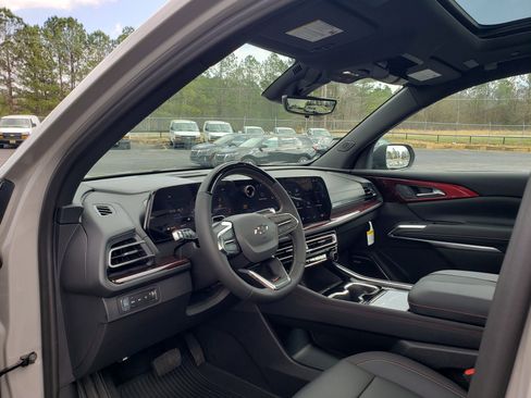 New 2026 Chevrolet Traverse Z71 image 30