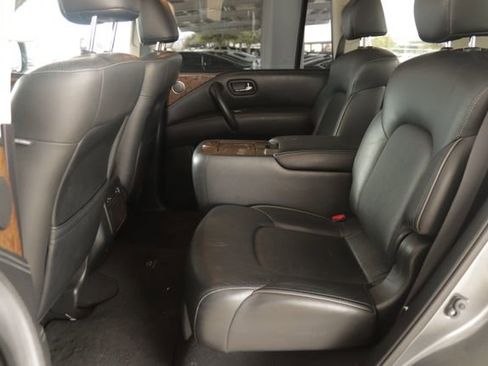 Used 2016 INFINITI QX80 4WD w/ Driver's Assistance Package image 30