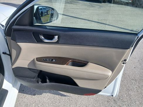 Used 2018 Kia Optima EX w/ Technology Package image 16
