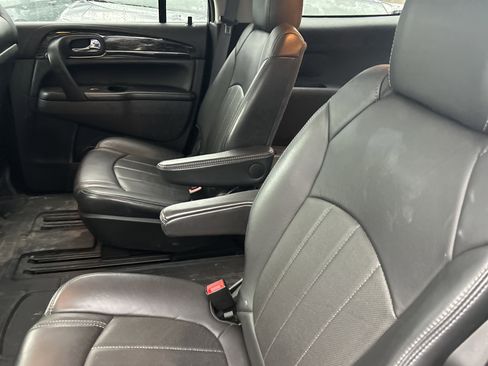 Used 2014 Buick Enclave Premium image 23