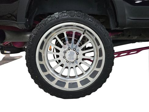 Used 2022 Ford F350 Platinum image 24