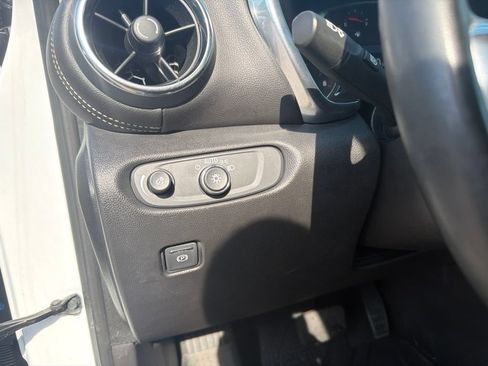 Certified 2023 Chevrolet Blazer LT w/ LPO, Floor Liner Package AWD/4WD image 26