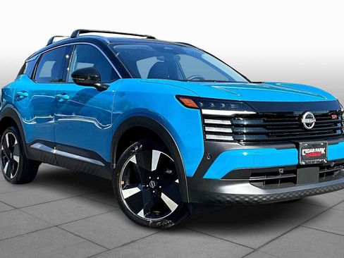 New 2026 Nissan Kicks SR image 2