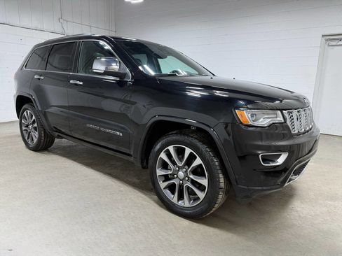 Used 2018 Jeep Grand Cherokee Overland image 3