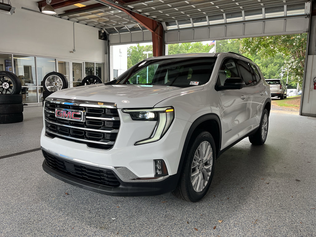Used 2026 GMC Acadia Elevation w/ Elevation Premium Package FWD image 4
