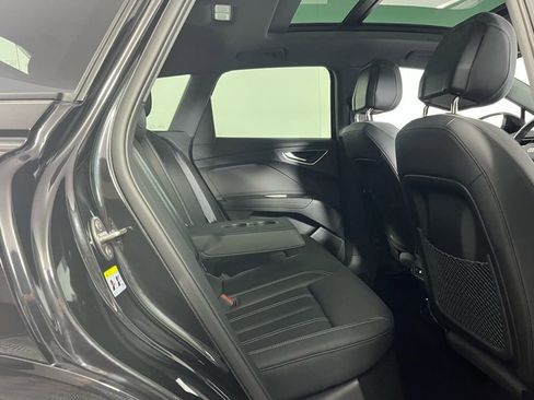 Used 2024 Audi Q4 e-tron Premium Plus w/ Premium Plus image 30