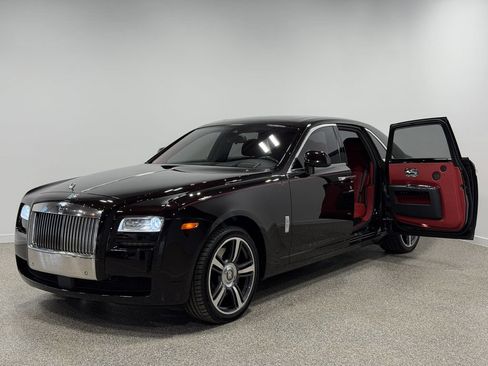 Used 2014 Rolls-Royce Ghost RWD image 2
