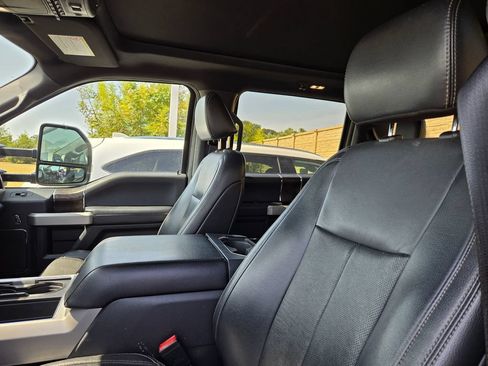 Used 2022 Ford F350 Lariat w/ Lariat Ultimate Package AWD/4WD image 6