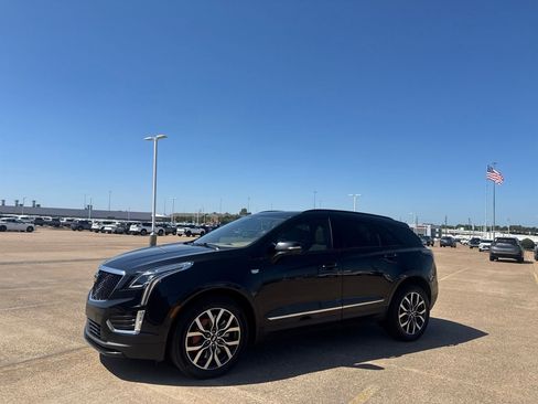 Used 2022 Cadillac XT5 Sportv w/ Platinum Package AWD/4WD image 10