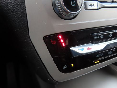 Used 2023 Ford Explorer XLT w/ Equipment Group 202A image 26