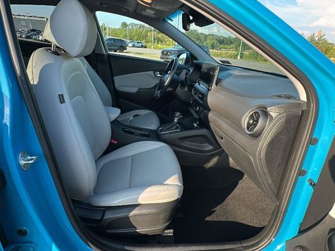 Certified 2022 Hyundai Kona Limited w/ Cargo Package image 18