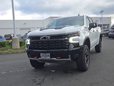 New 2026 Chevrolet Silverado 1500 ZR2 image 4