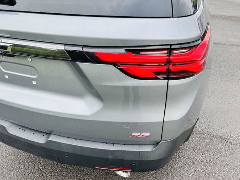 Used 2023 Chevrolet Traverse RS image 19