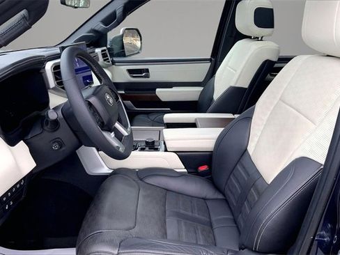 Used 2024 Toyota Sequoia Capstone image 18