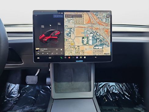 Used 2025 Tesla Model 3 Long Range image 15