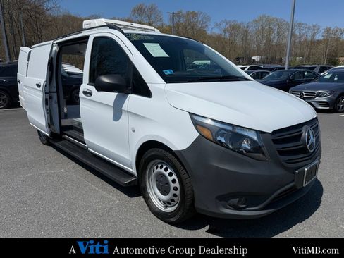Used 2023 Mercedes-Benz Metris image 23