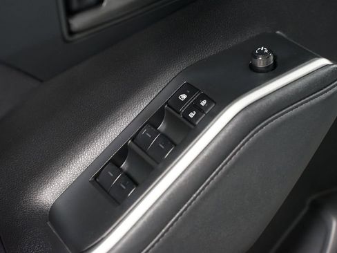 Certified 2024 Toyota Highlander LE image 32