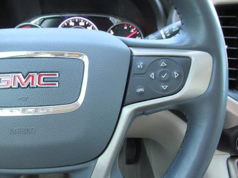 Used 2021 GMC Acadia Denali w/ Denali Technology Package FWD image 25