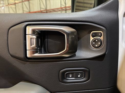 New 2026 Jeep Gladiator Mojave AWD/4WD image 17