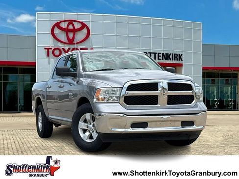 Used 2021 RAM 1500 Classic SLT RWD image 1