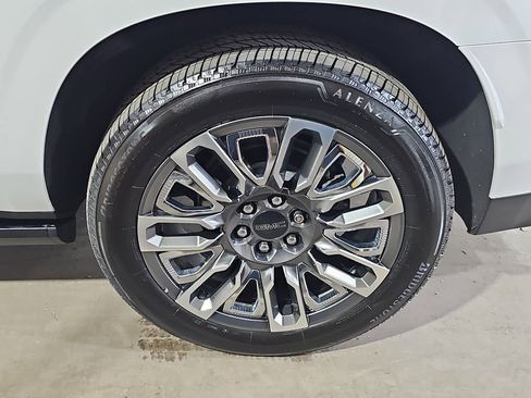 Certified 2024 GMC Yukon XL Denali Ultimate image 41