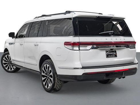 Used 2022 Lincoln Navigator L Reserve AWD/4WD image 8