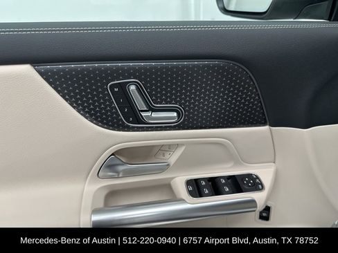 Certified 2025 Mercedes-Benz GLA 250 image 12