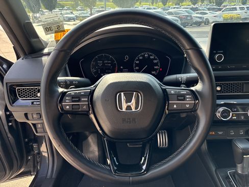 Used 2025 Honda Civic Sport image 16