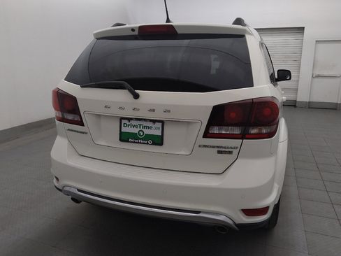 Used 2018 Dodge Journey Crossroad w/ Nav & Sun Group FWD image 7