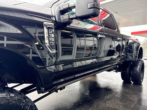 Used 2017 Ford F350 Platinum w/ Platinum Ultimate Package image 22