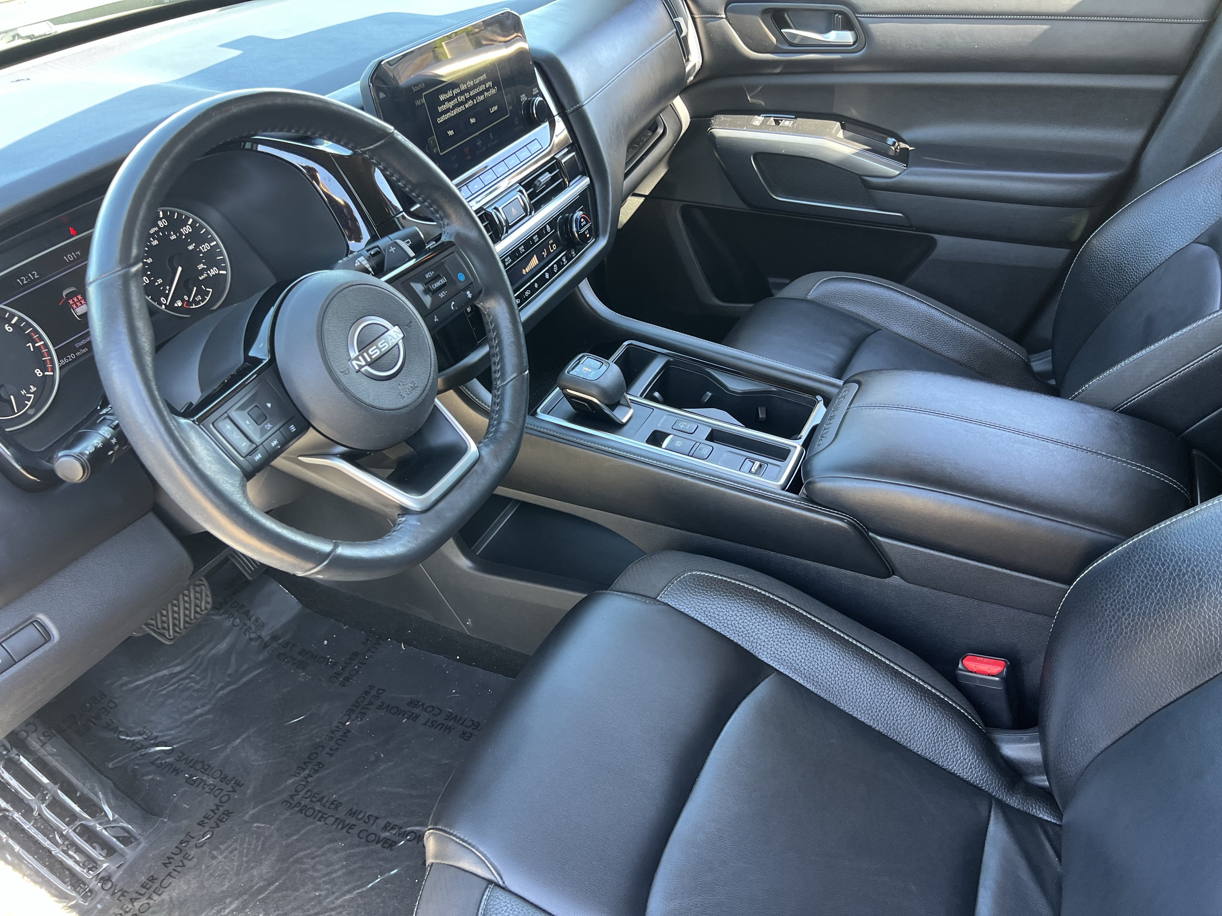 Used 2022 Nissan Pathfinder SL FWD image 17