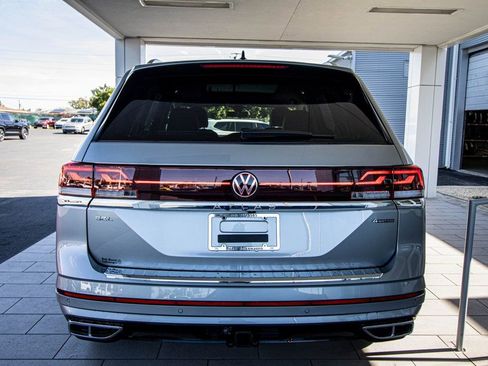 New 2026 Volkswagen Atlas SEL Premium R-Line AWD/4WD image 15