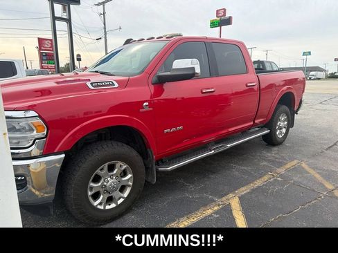 Used 2022 RAM 2500 Laramie AWD/4WD image 1