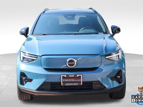 Used 2023 Volvo XC40 Recharge Plus w/ Protection Package Premier AWD/4WD image 2