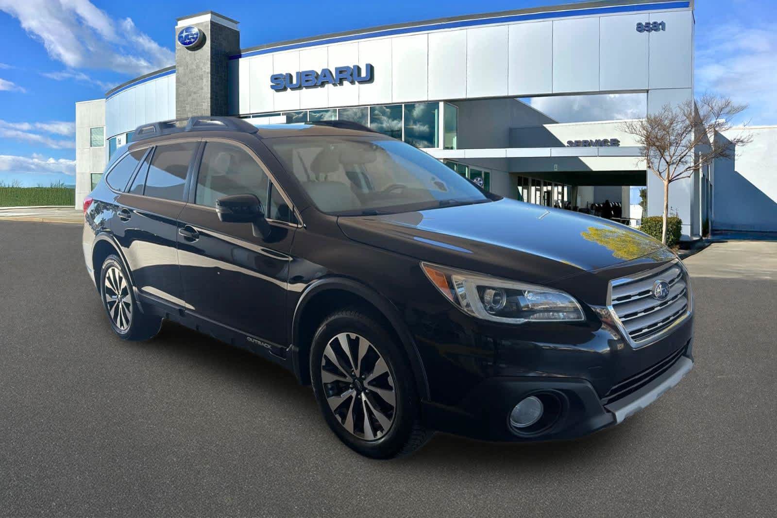 Used 2016 Subaru Outback 3.6R Limited AWD/4WD image 5