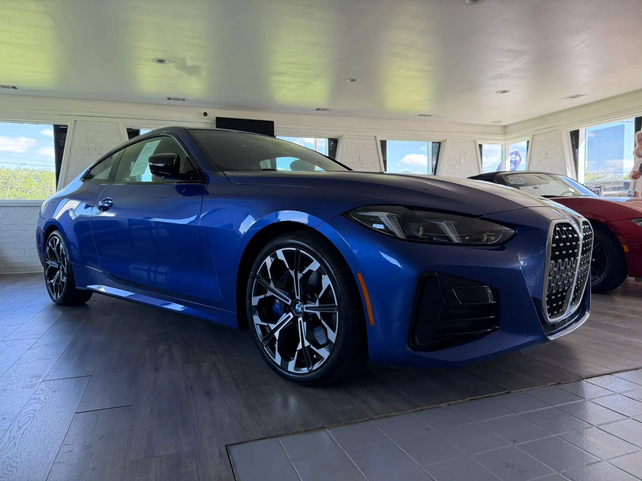 Used 2025 BMW 430i xDrive Coupe w/ M Sport Package AWD/4WD image 7