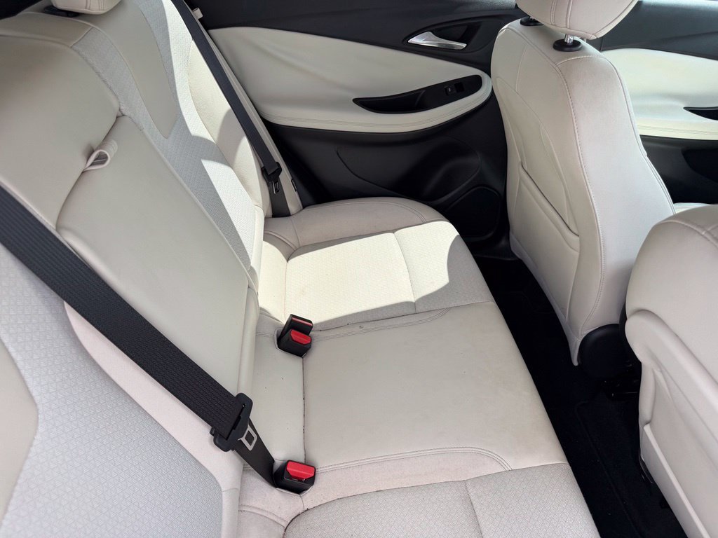 Used 2022 Buick Encore GX Select FWD image 19