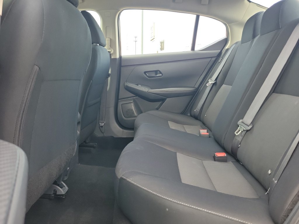Used 2024 Nissan Sentra SV FWD image 13