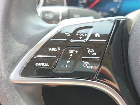 Used 2022 Mercedes-Benz E 350 4MATIC Sedan image 27