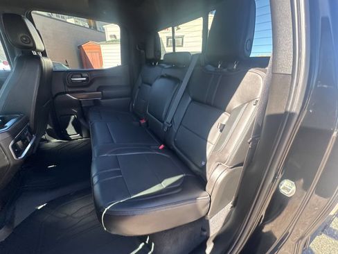 Used 2020 Chevrolet Silverado 1500 High Country w/ Technology Package AWD/4WD image 13