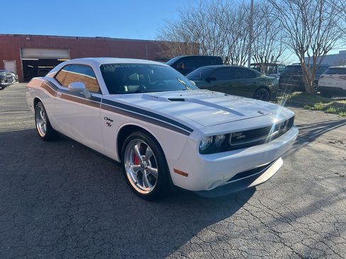 Used 2013 Dodge Challenger R/T image 7
