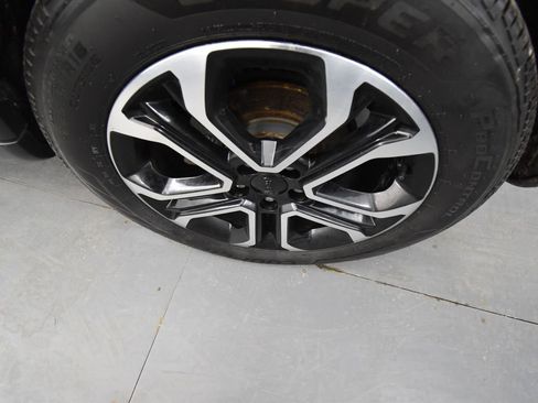 Used 2022 Jeep Compass Limited image 9