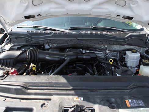 Used 2018 Ford F450 XL w/ Trailer Tow Package image 16