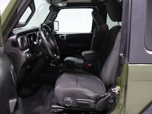Used 2021 Jeep Wrangler Willys image 9