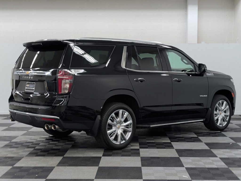 Used 2024 Chevrolet Tahoe High Country AWD/4WD image 7