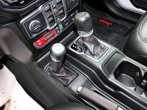 Used 2022 Jeep Wrangler Unlimited Rubicon w/ LED Lighting Group image 32