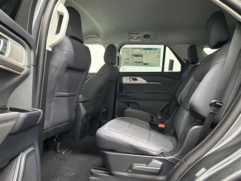 New 2026 Ford Explorer Active image 16